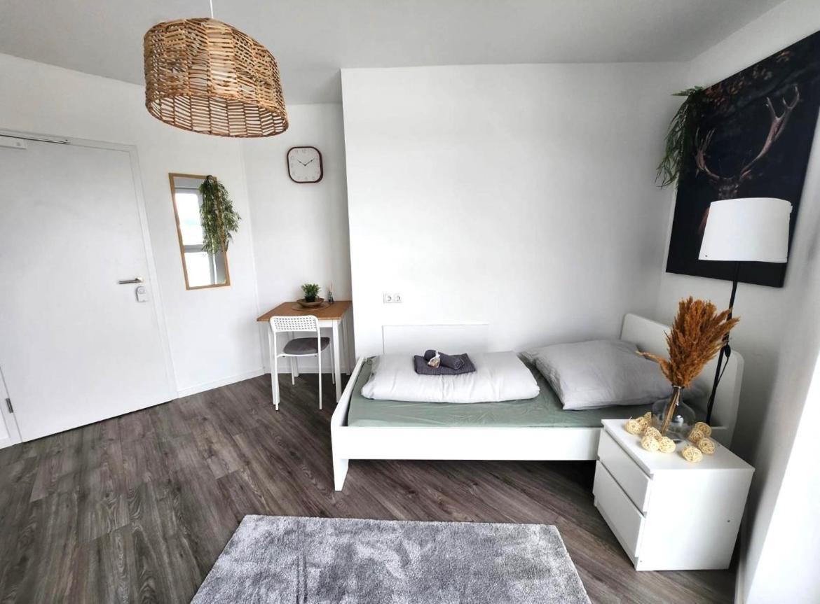 Modernes Apartment Mit Wifi, Aufzug & Kostenlos Parken El-Living アウグスブルク エクステリア 写真