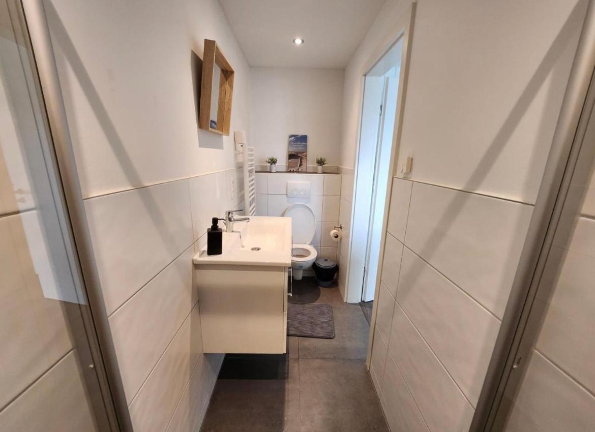 Modernes Apartment Mit Wifi, Aufzug & Kostenlos Parken El-Living アウグスブルク エクステリア 写真