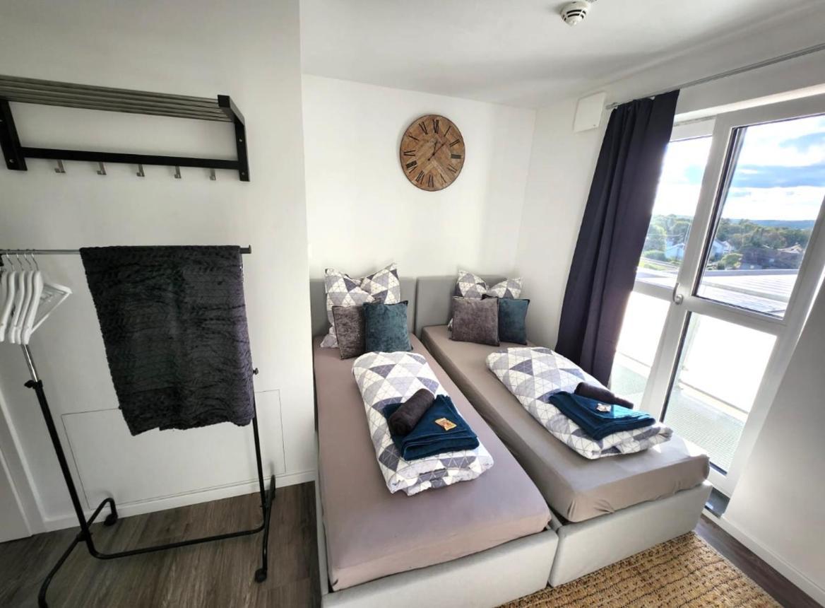 Modernes Apartment Mit Wifi, Aufzug & Kostenlos Parken El-Living アウグスブルク エクステリア 写真