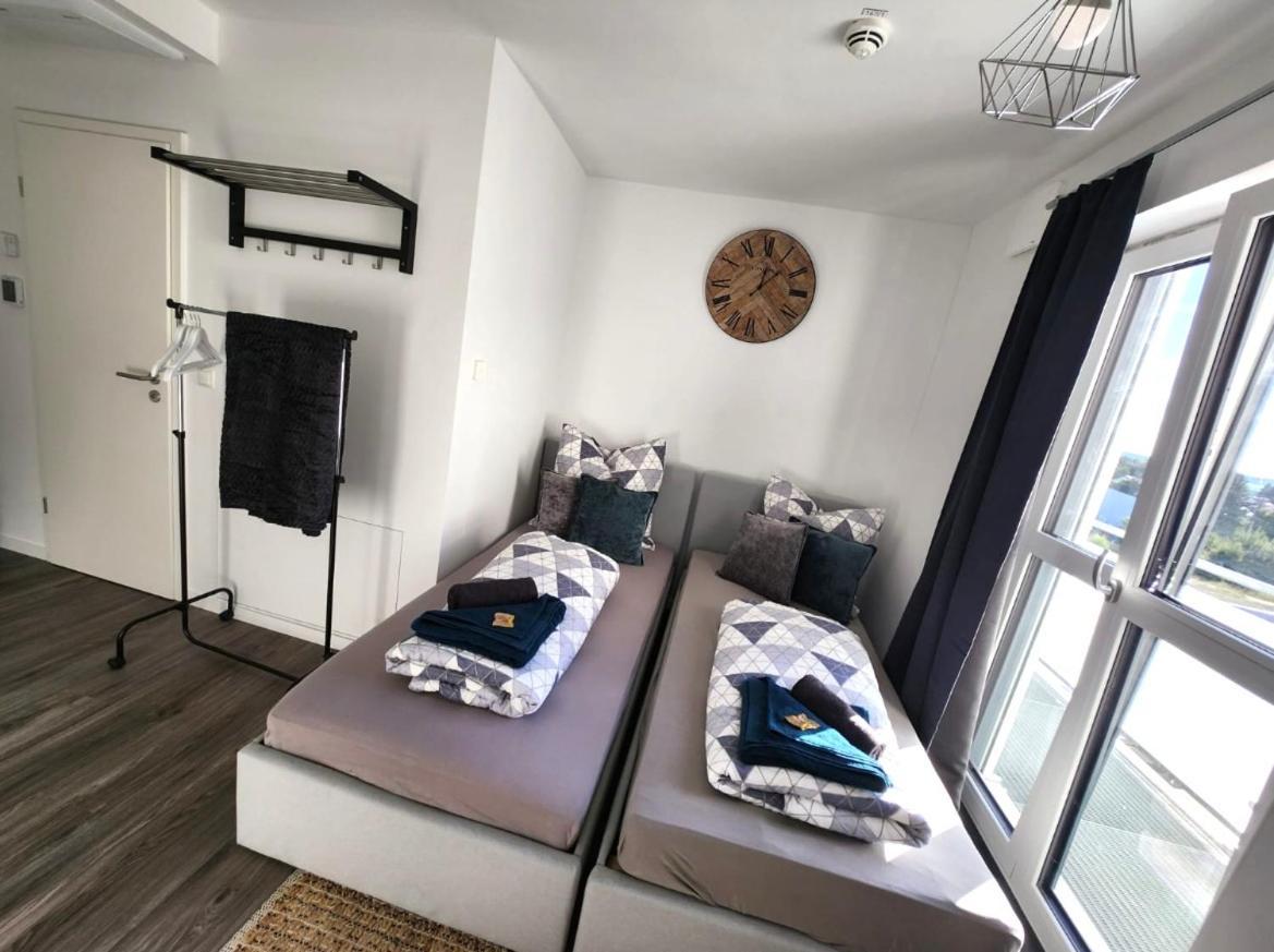 Modernes Apartment Mit Wifi, Aufzug & Kostenlos Parken El-Living アウグスブルク エクステリア 写真