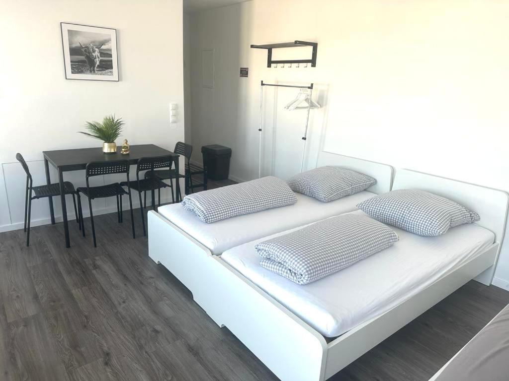 Modernes Apartment Mit Wifi, Aufzug & Kostenlos Parken El-Living アウグスブルク エクステリア 写真